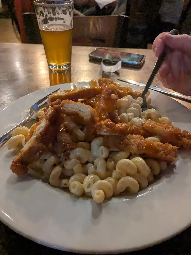 Mac N Cheese with Crispy Chicken